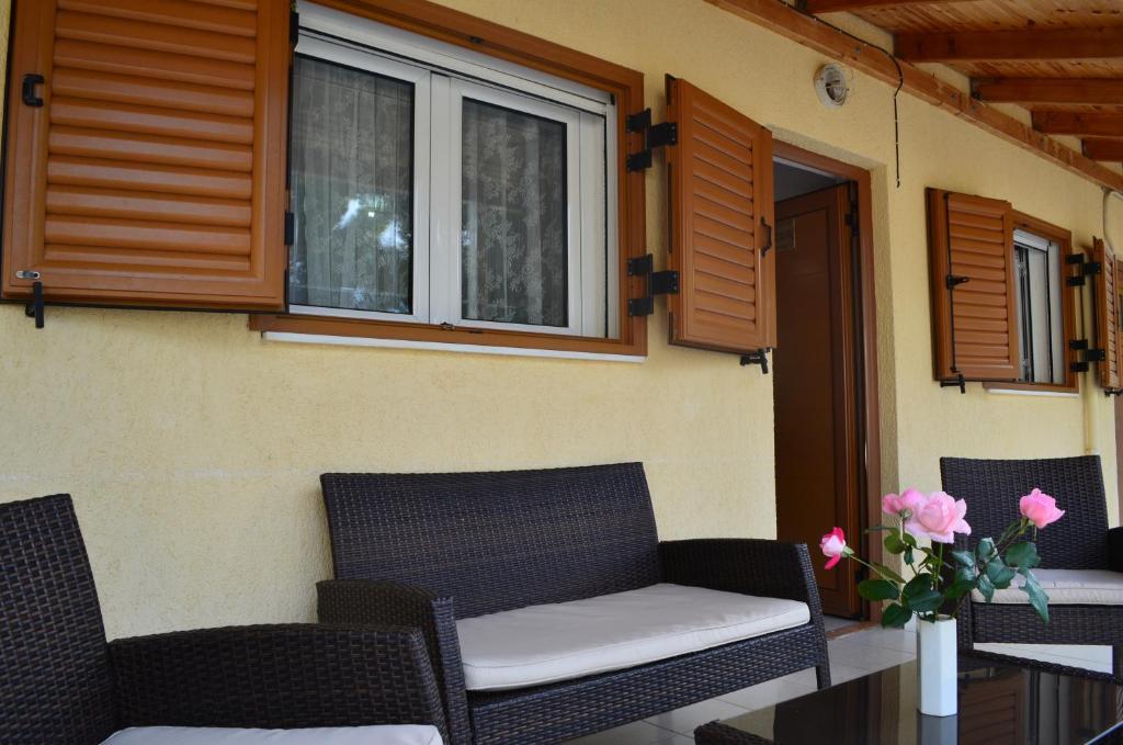 Chrissa Camping Rooms & Bungalows Delphi ห้อง รูปภาพ