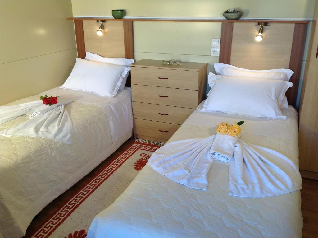 Chrissa Camping Rooms & Bungalows Delphi ห้อง รูปภาพ